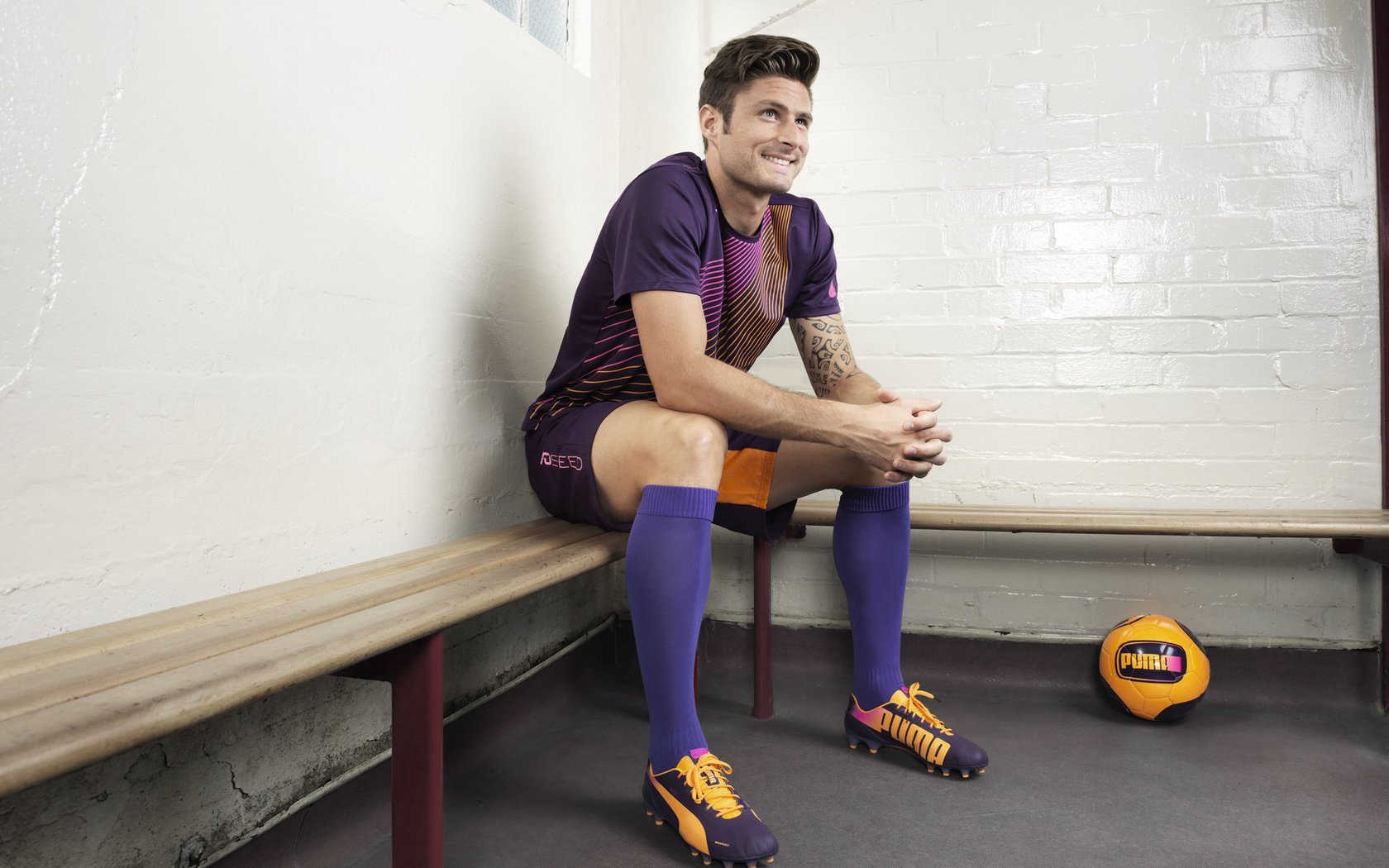 九游网-弗赖堡球员状态神勇，已有多名球员连续进球，弗赖堡球员状态神勇,已有多名球员连续进球